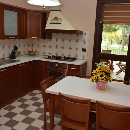 Giulia - Sicilian Luxury Garden Bed & Breakfast Punta Secca