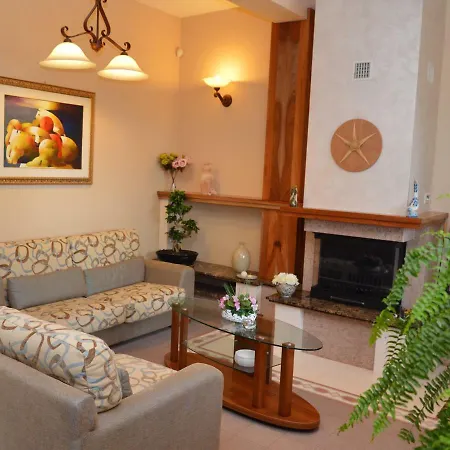 Giulia - Sicilian Luxury Garden Bed & Breakfast Punta Secca