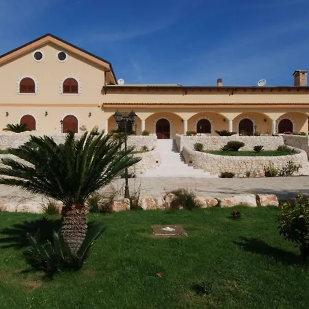 Giulia - Sicilian Luxury Garden